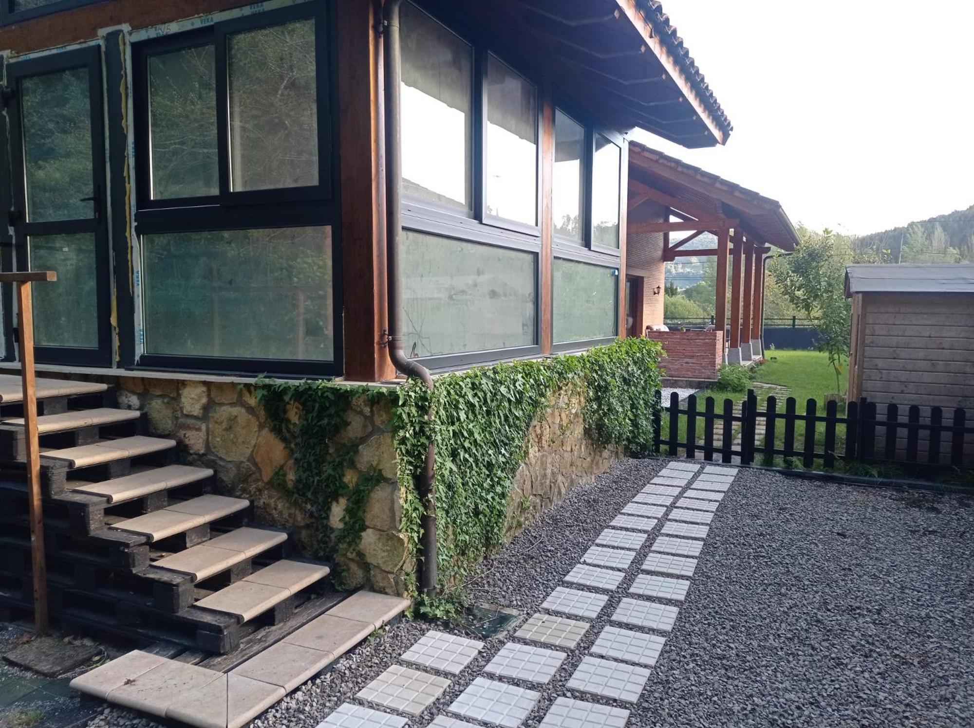 La Casa Malvarrosa Ampuero Exterior photo